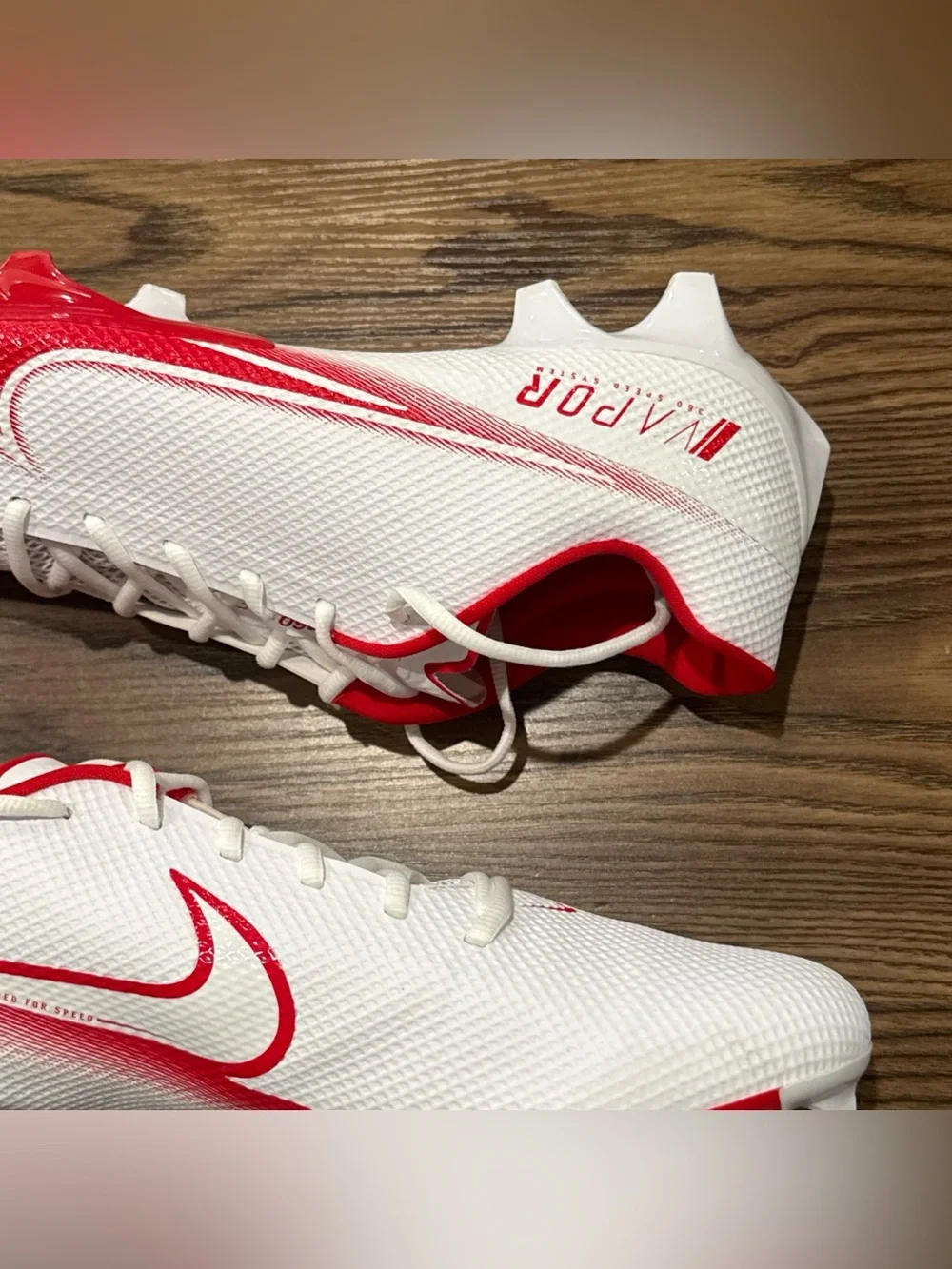 Size 13.5 Nike Vapor Edge Speed 360 White/Red Football Cleats CD0082-102 NEW